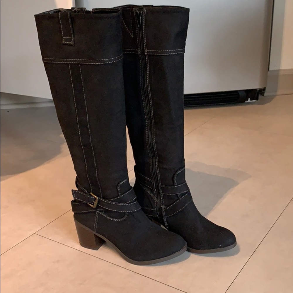 New directions black boots